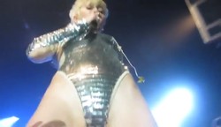 Miley cyrus allows fans touch vagina