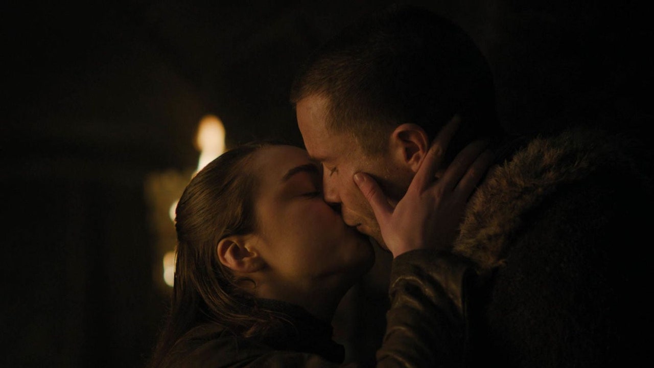Mrs. R. recomended Arya Stark (Maisie Willians) First Sex Scene Game of Thrones 8 